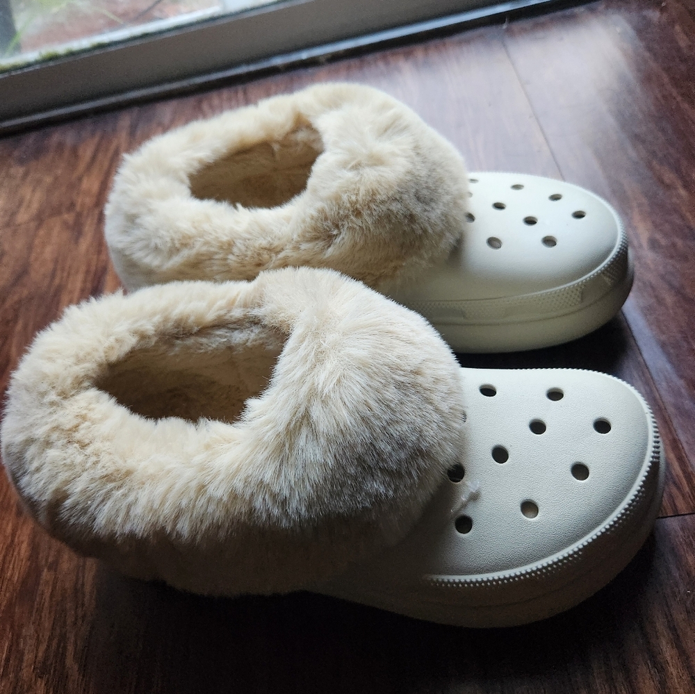 Tan/beige fur crocs or "Crocs Furever Crush Clog". Size 9W. Brand new with tags